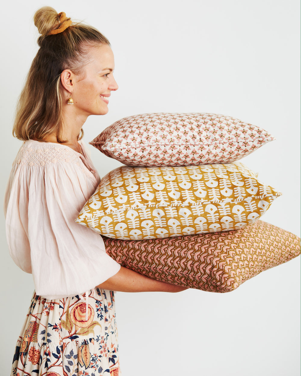 Aswan Musk Pillow