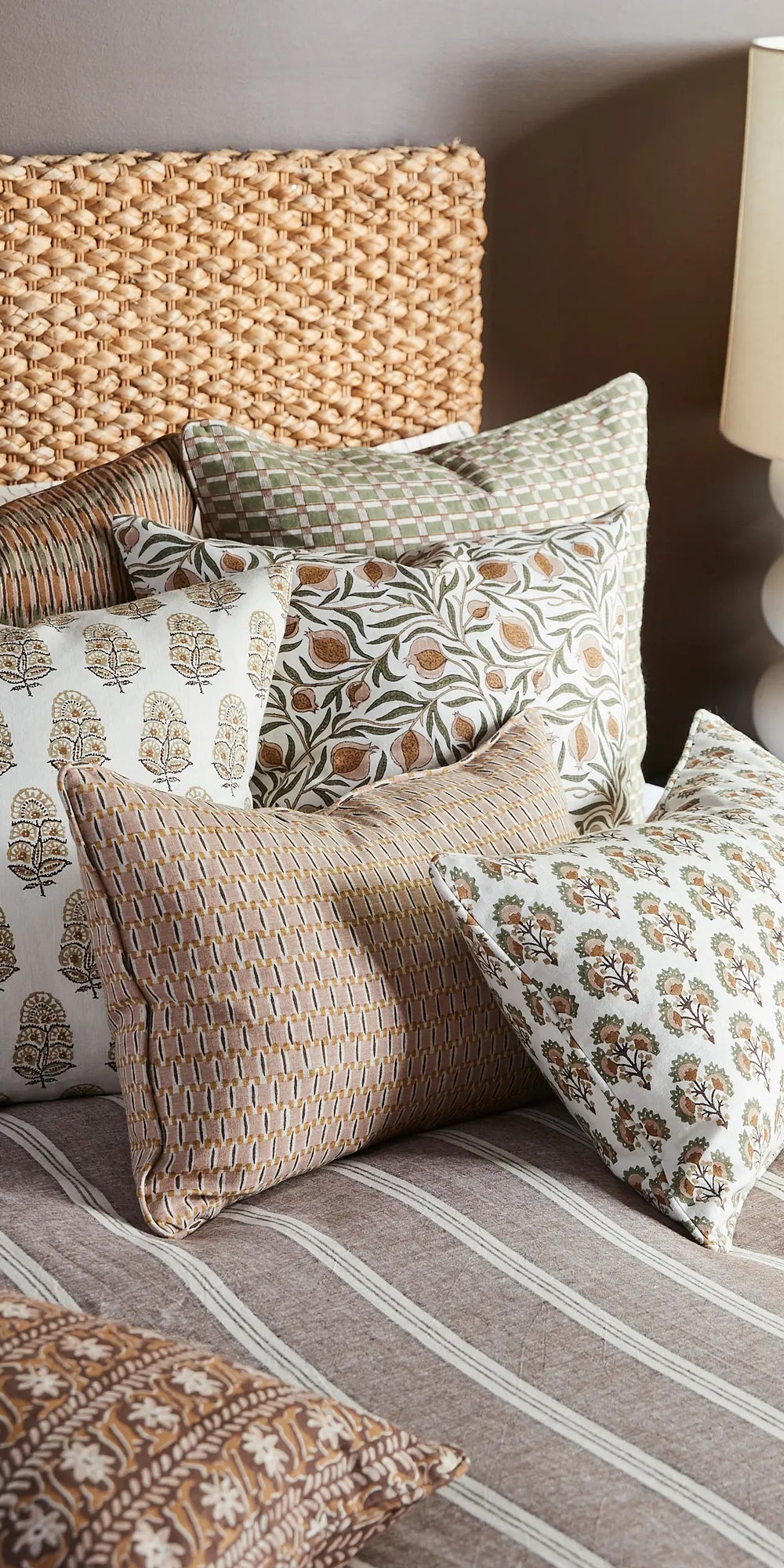 Medusa Native Cushion