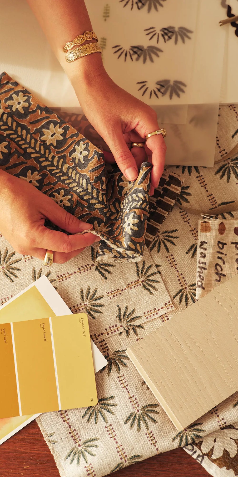 Oia Desert linen