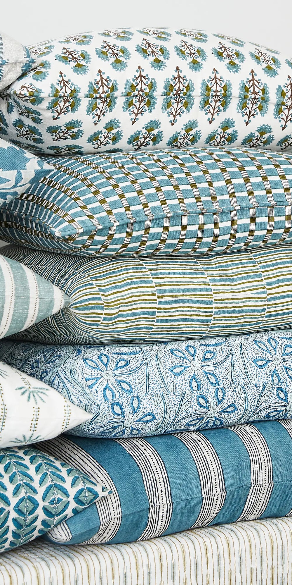 Ampelas Lagoon Cushion