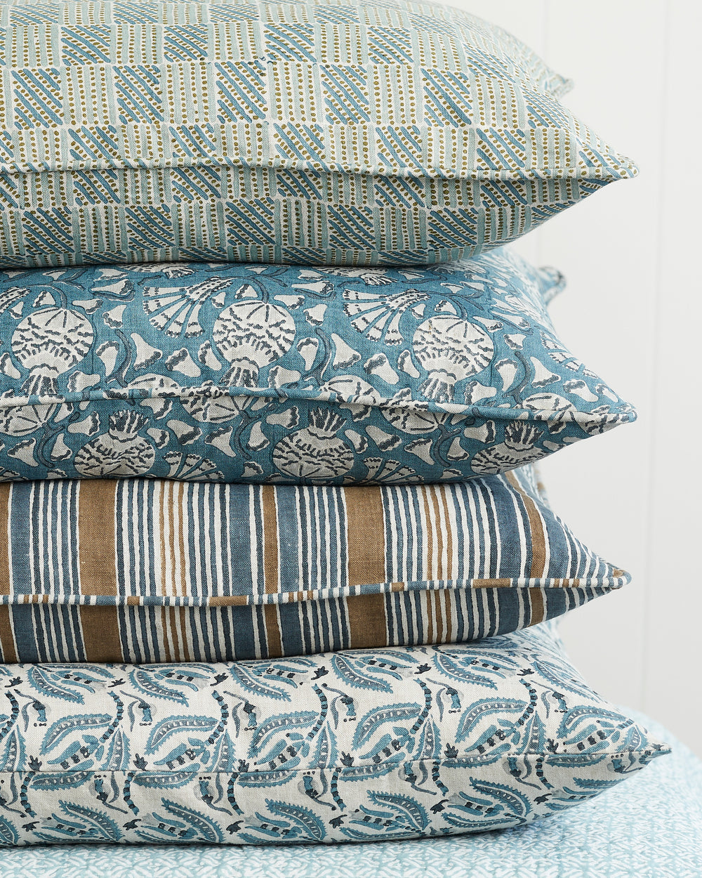 Broccato Mineral Cushion