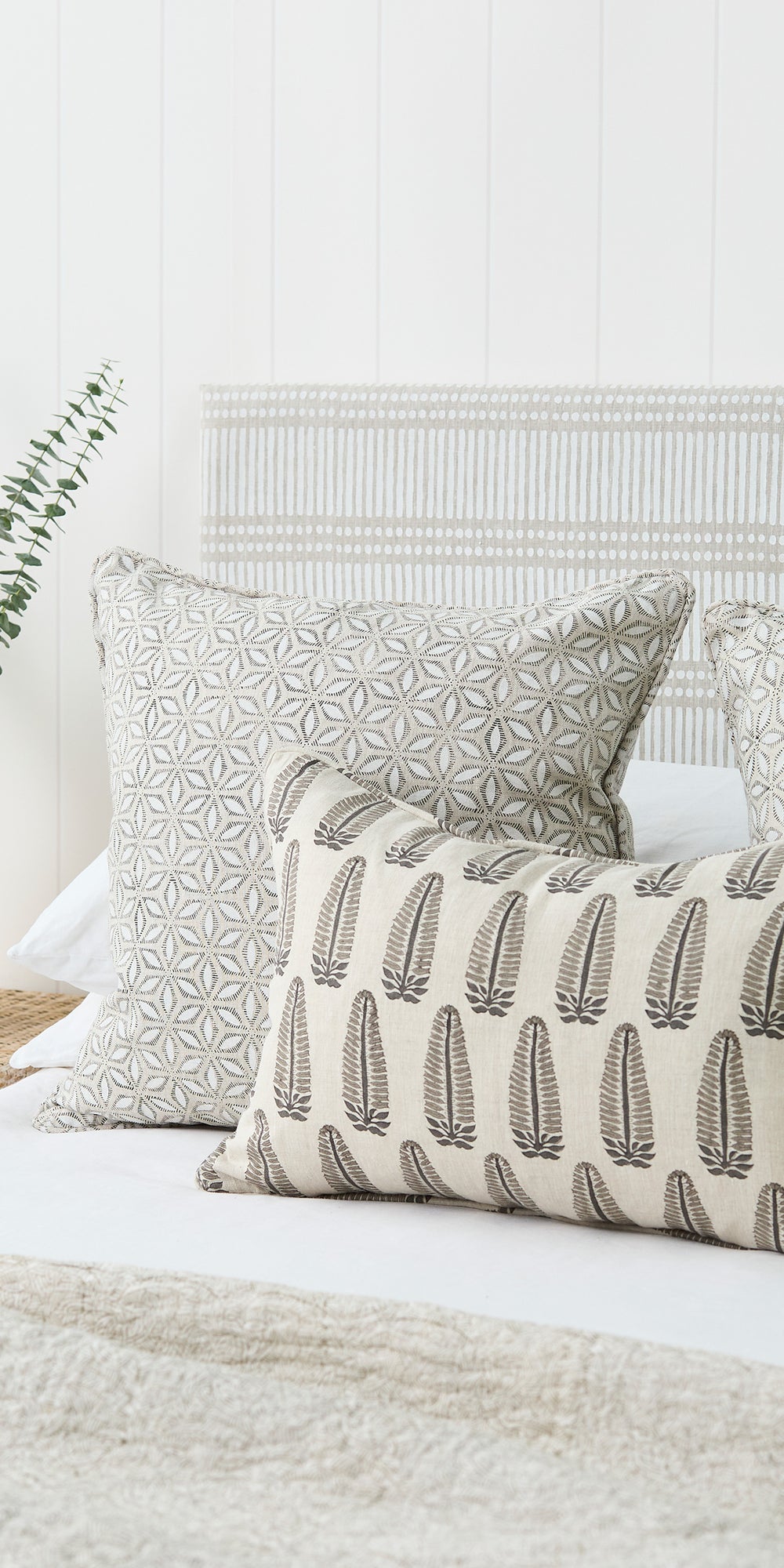Hanami Chalk Pillowcase